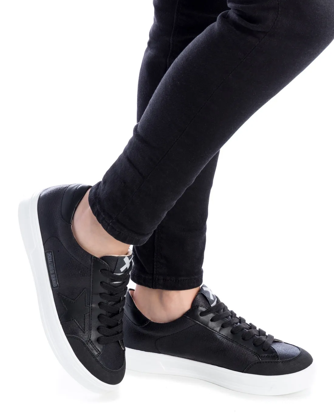 Bavaria Black Sneakers