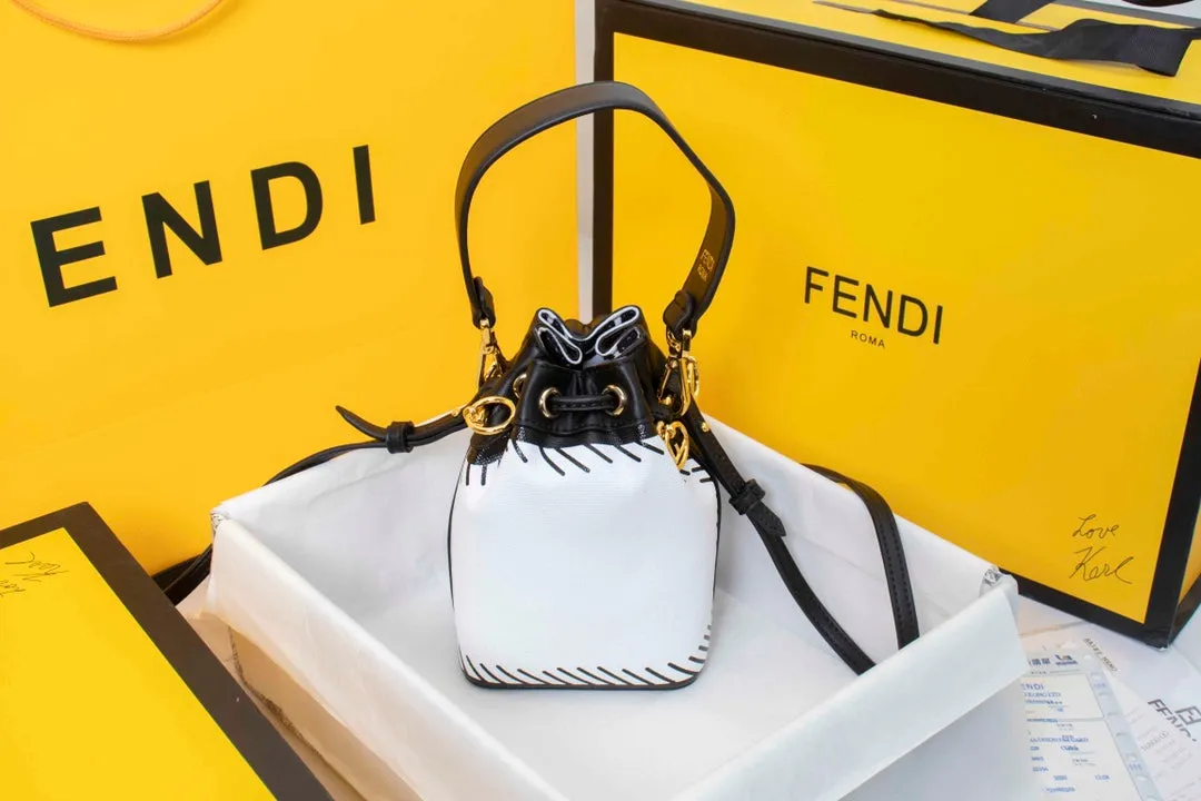 Designer Purses - FND - 6567