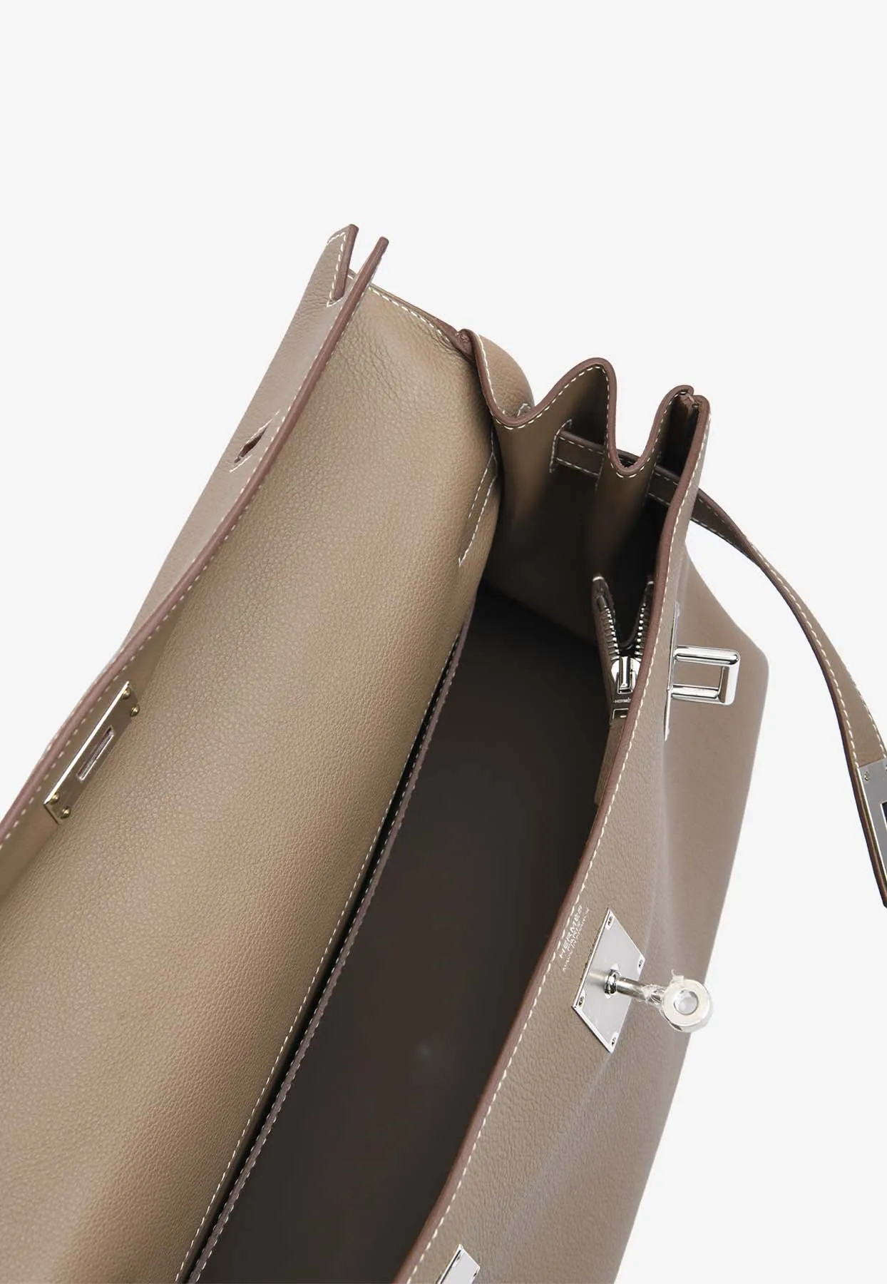 Kelly Maxi 42 in Etoupe Togo with Palladium Hardware