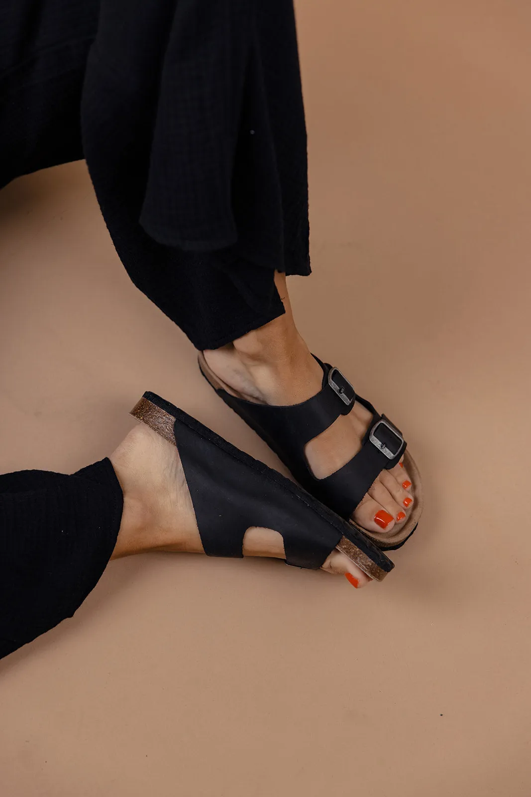 Milan Buckle Slides