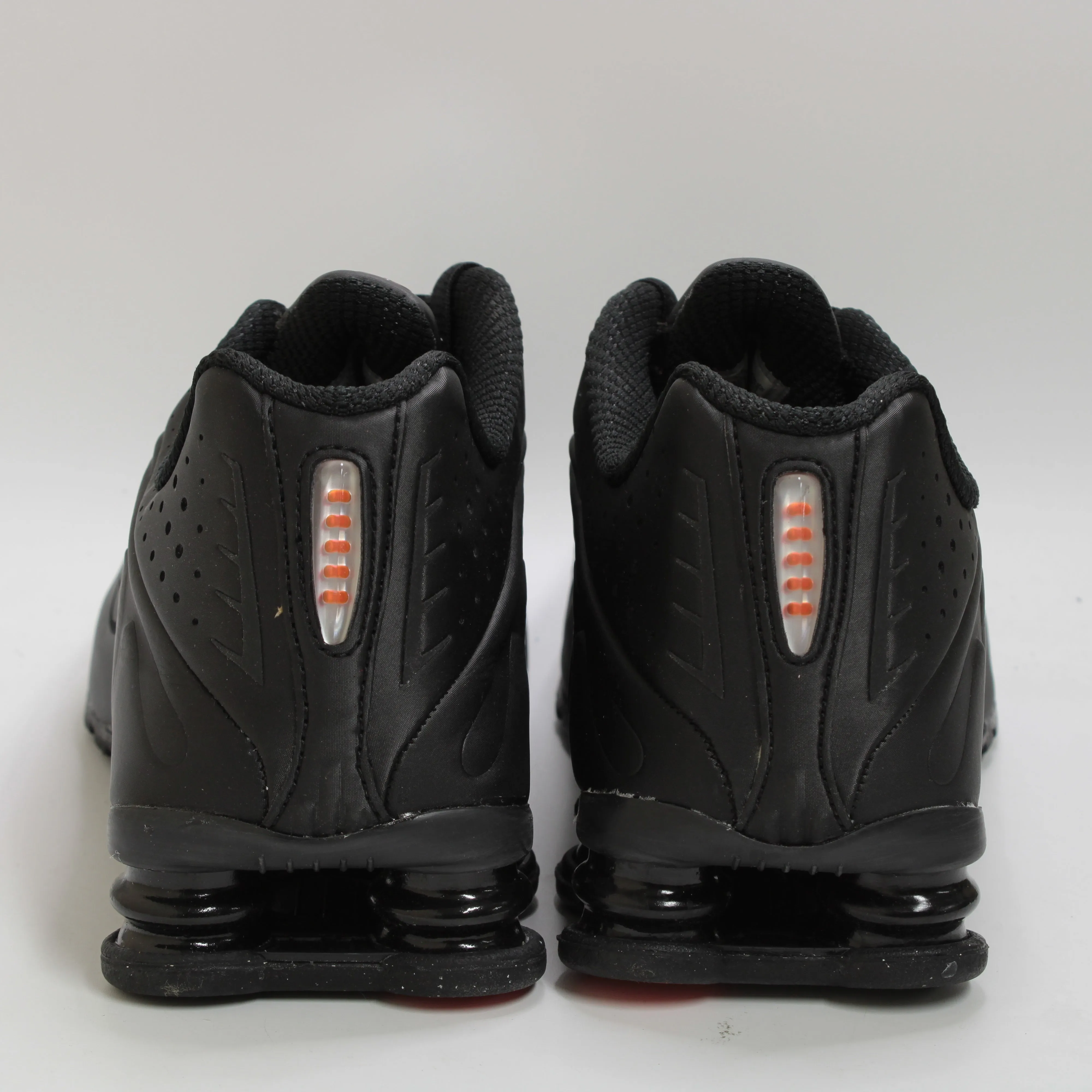 Nike Shox R4 Trainers Black Black Black Max Orange