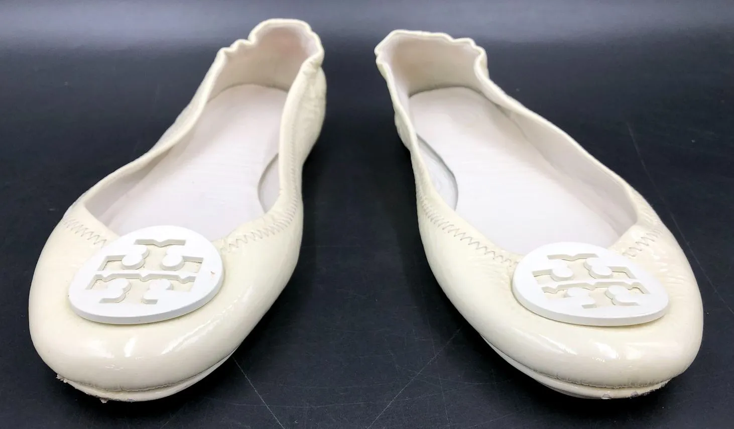 Tory Burch Women's Minnie Cream White Patent Leather Ballet Flats - Sz 8 ( COA)